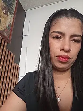 Snapshot of Nathaly_12 chatting on May 12, 2026, 4:48 pm Nathaly 12 online show from May 12, 2026, 4:48 pm