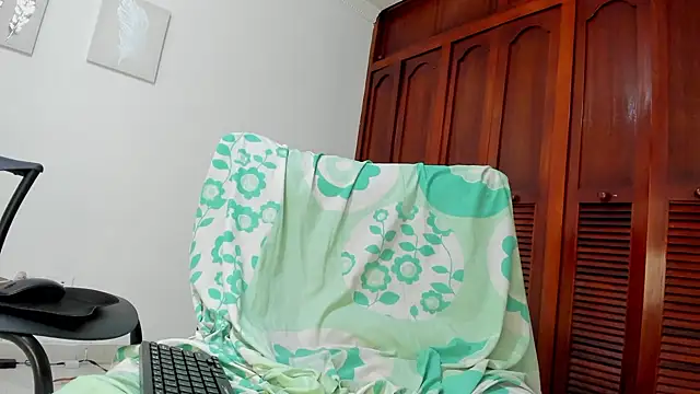 sweet cinamon online show from March 15, 2025, 10:22 pm