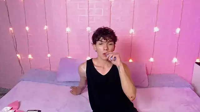 Snapshot of wet_valery chatting on February 22, 2026, 2:02 am wet valery online show from February 22, 2026, 2:02 am