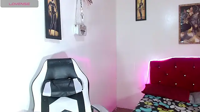 Snapshot of alexsandra_kiss chatting on February 13, 2026, 11:17 am alexsandra kiss online show from February 13, 2026, 11:17 am