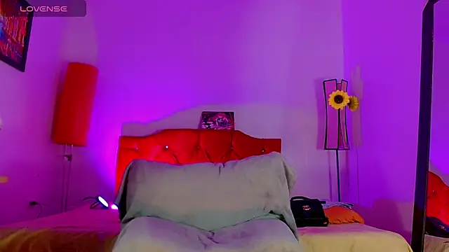 Snapshot of alexsandra_kiss chatting on April 16, 2026, 11:33 am alexsandra kiss online show from April 16, 2026, 11:33 am