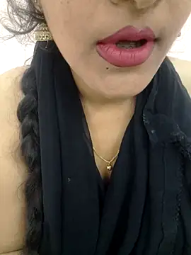 Snapshot of priya_00143 chatting on November 16, 2025, 5:57 am priya 00143 online show from November 16, 2025, 5:57 am