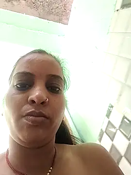 Hotty-Nidhi online show from December 15, 2025, 3:11 am