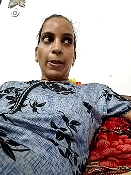 Hotty-Nidhi online show from May 20, 2026, 4:40 am