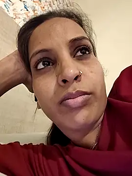 Hotty-Nidhi online show from May 24, 2026, 6:24 pm