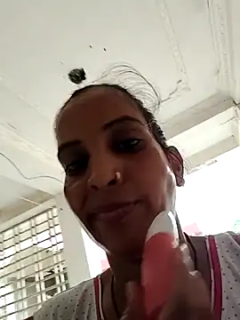 Hotty-Nidhi online show from July 19, 2026, 4:38 am