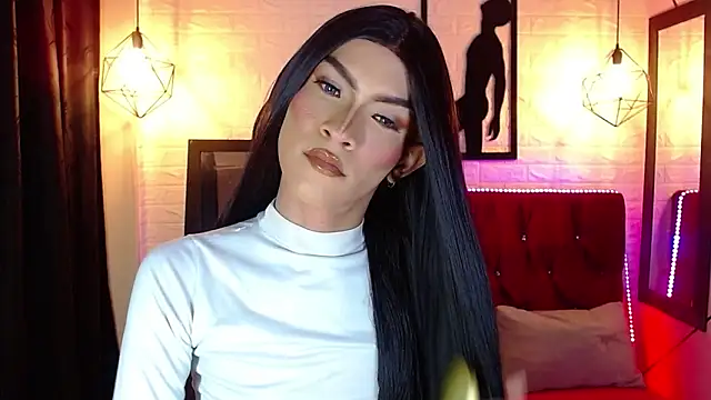 agatha rodriguez online show from November 4, 2025, 2:16 pm