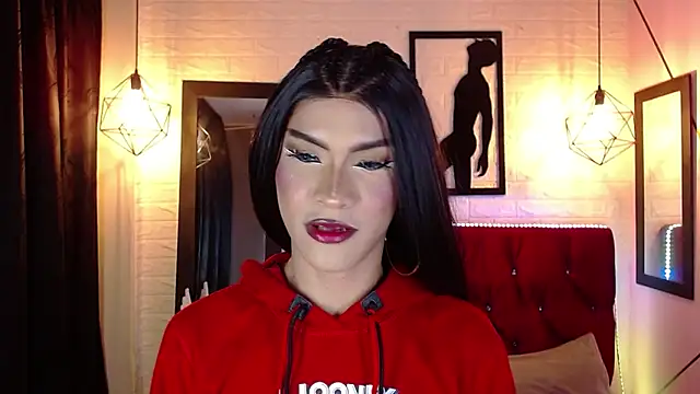 agatha rodriguez online show from November 24, 2025, 2:06 pm