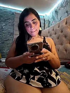 Snapshot of L_ucero chatting on September 20, 2025, 4:24 am L ucero online show from September 20, 2025, 4:24 am