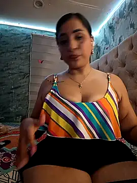 Snapshot of L_ucero chatting on September 28, 2025, 2:50 am L ucero online show from September 28, 2025, 2:50 am