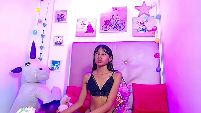 lili roussi online show from March 14, 2025, 9:57 am