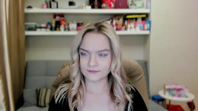 Snapshot of Kara_Smith_ chatting on June 19, 2026, 11:08 pm Kara Smith online show from June 19, 2026, 11:08 pm