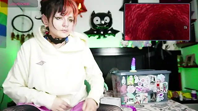 Snapshot of Devil_And_Princess chatting on April 13, 2026, 3:23 am Devil And Princess online show from April 13, 2026, 3:23 am