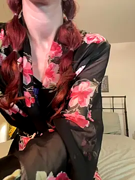 Snapshot of SusieandLacey chatting on November 3, 2025, 12:24 am SusieandLacey online show from November 3, 2025, 12:24 am