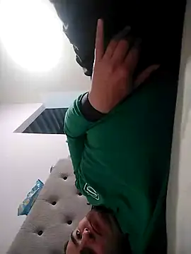 Snapshot of Andy-rtg chatting on November 8, 2025, 12:00 am Andy-rtg online show from November 8, 2025, 12:00 am