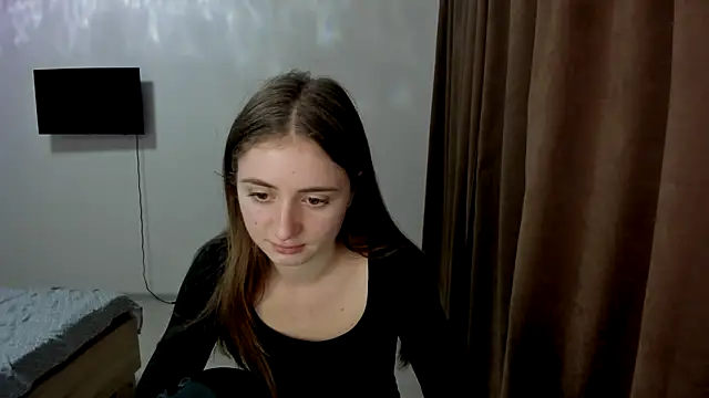 Snapshot of LilyHaart chatting on November 13, 2025, 7:13 pm LilyHaart online show from November 13, 2025, 7:13 pm