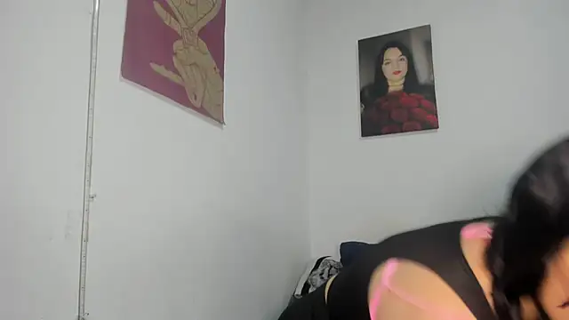 Snapshot of megan_milf79 chatting on November 18, 2025, 12:05 am megan milf79 online show from November 18, 2025, 12:05 am