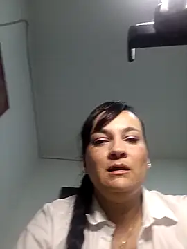 Snapshot of megan_milf79 chatting on November 27, 2025, 1:51 am megan milf79 online show from November 27, 2025, 1:51 am