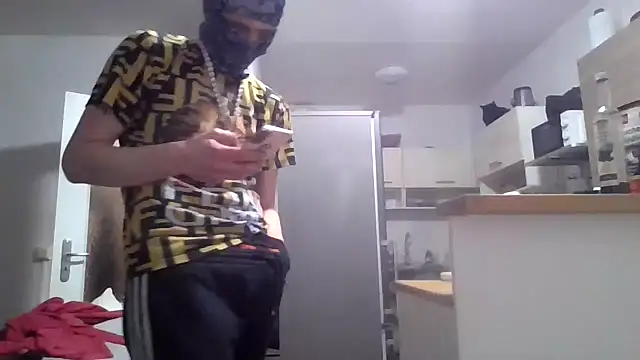 Snapshot of ThePython666 chatting on March 15, 2025, 12:25 am ThePython666 online show from March 15, 2025, 12:25 am