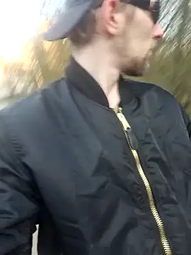 Snapshot of ThePython666 chatting on March 17, 2025, 4:54 pm ThePython666 online show from March 17, 2025, 4:54 pm