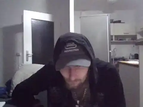 Snapshot of ThePython666 chatting on March 19, 2025, 11:14 pm ThePython666 online show from March 19, 2025, 11:14 pm