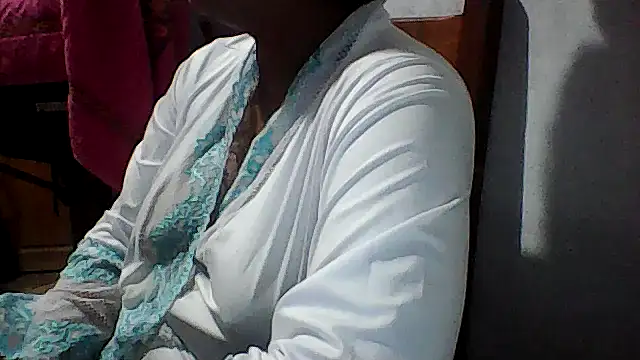 Sydneyputinha online show from March 26, 2026, 10:59 pm