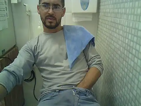 Snapshot of pdasgyn chatting on September 18, 2025, 4:53 pm pdasgyn online show from September 18, 2025, 4:53 pm