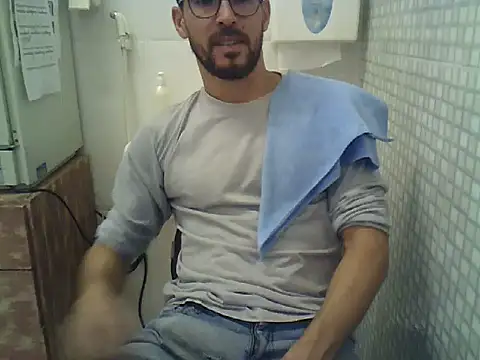 Snapshot of pdasgyn chatting on September 29, 2025, 1:38 pm pdasgyn online show from September 29, 2025, 1:38 pm