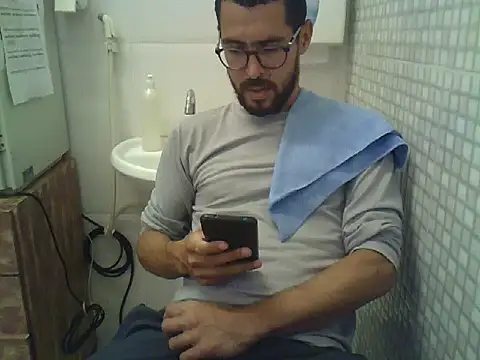 Snapshot of pdasgyn chatting on October 9, 2025, 2:48 pm pdasgyn online show from October 9, 2025, 2:48 pm