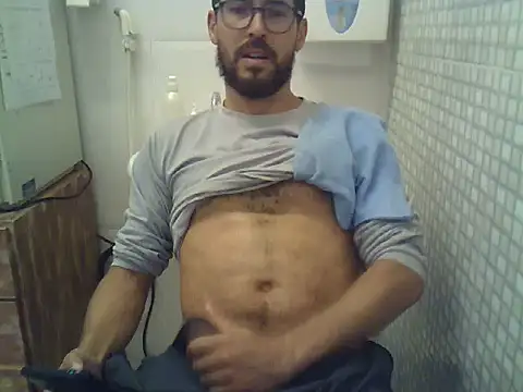 pdasgyn online show from January 13, 2026, 6:35 pm