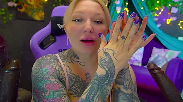 Snapshot of BlackedBarbie chatting on May 29, 2026, 7:01 pm BlackedBarbie online show from May 29, 2026, 7:01 pm