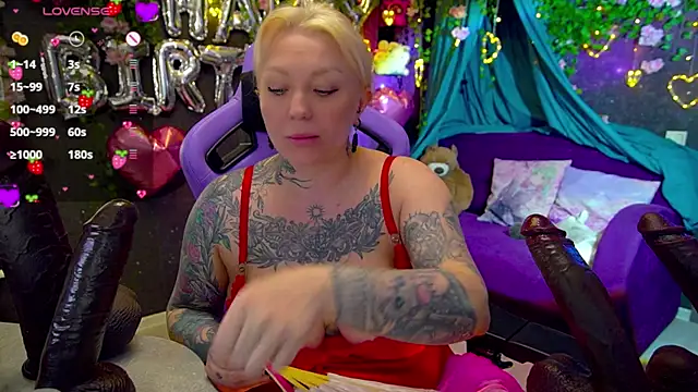 Snapshot of BlackedBarbie chatting on June 20, 2026, 7:27 pm BlackedBarbie online show from June 20, 2026, 7:27 pm