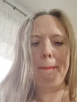 Irina3718 online show from October 8, 2025, 2:25 pm