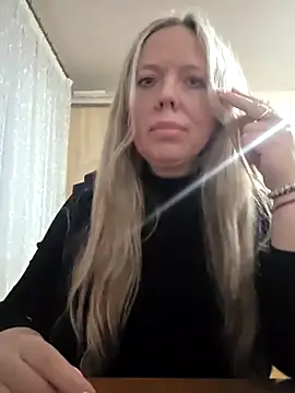 Irina3718 online show from February 4, 2026, 3:18 pm