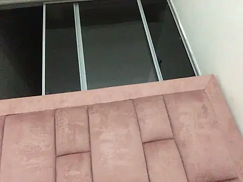 skyler1195 online show from November 15, 2025, 12:52 am