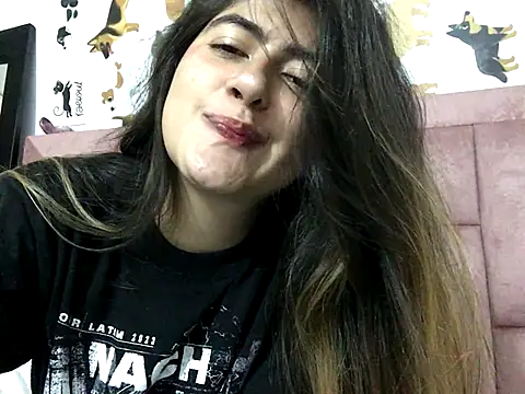 skyler1195 online show from November 22, 2025, 1:04 am