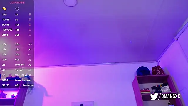 Snapshot of Soy_mangx chatting on October 18, 2025, 10:21 pm Soy mangx online show from October 18, 2025, 10:21 pm