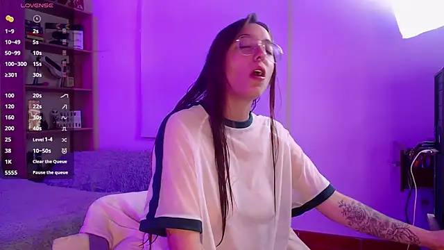 Snapshot of Soy_mangx chatting on November 18, 2025, 2:06 am Soy mangx online show from November 18, 2025, 2:06 am