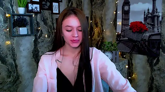 LanaTey online show from March 18, 2026, 9:29 pm