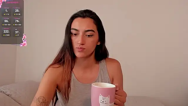 Gabee7  online show from October 22, 2025, 4:40 pm