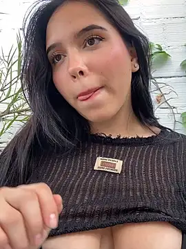 LunaCandy  online show from March 12, 2025, 8:20 pm