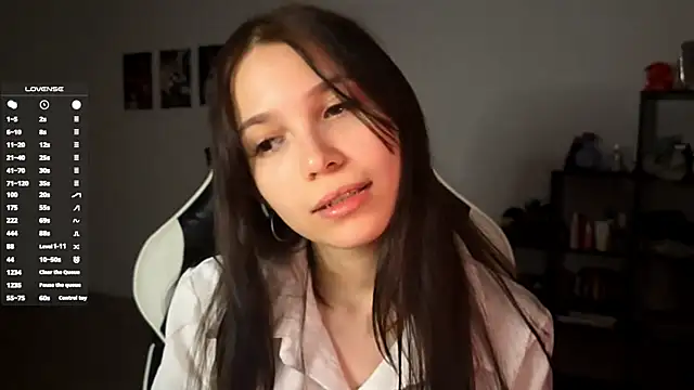 MayAgard online show from November 6, 2025, 7:15 pm