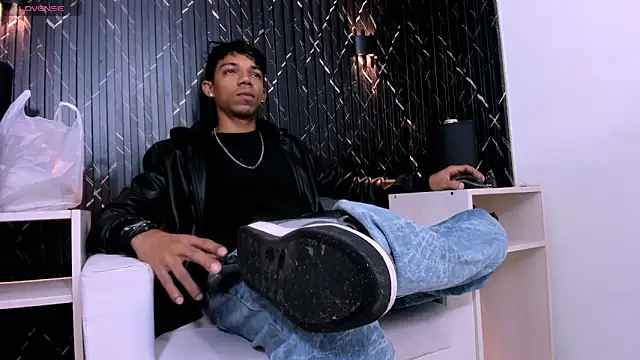 Gregory Sforza online show from November 19, 2025, 11:21 am