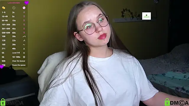 Snapshot of Lilysweet13 chatting on November 6, 2025, 5:36 pm Lilysweet13 online show from November 6, 2025, 5:36 pm