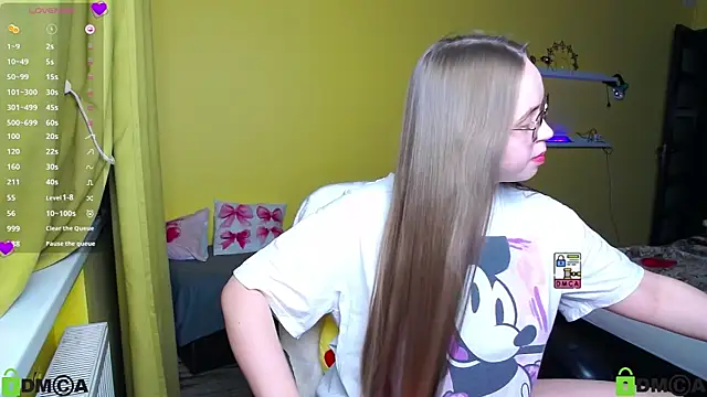 Snapshot of Lilysweet13 chatting on January 11, 2026, 5:18 pm Lilysweet13 online show from January 11, 2026, 5:18 pm