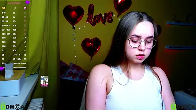 Snapshot of Lilysweet13 chatting on February 7, 2026, 9:40 pm Lilysweet13 online show from February 7, 2026, 9:40 pm