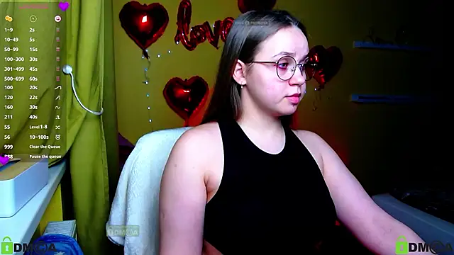 Snapshot of Lilysweet13 chatting on February 13, 2026, 7:43 pm Lilysweet13 online show from February 13, 2026, 7:43 pm