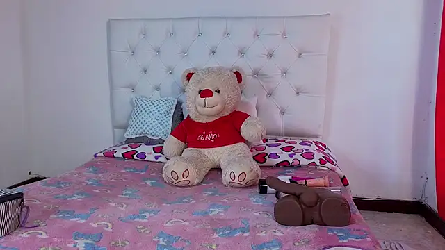 megan stathann online show from February 16, 2026, 7:43 pm