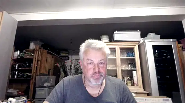 Berg Boy online show from March 13, 2025, 9:37 pm