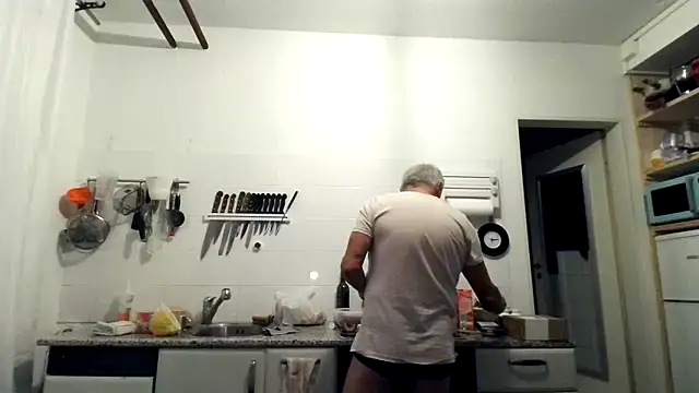 Berg Boy online show from October 17, 2025, 4:15 am